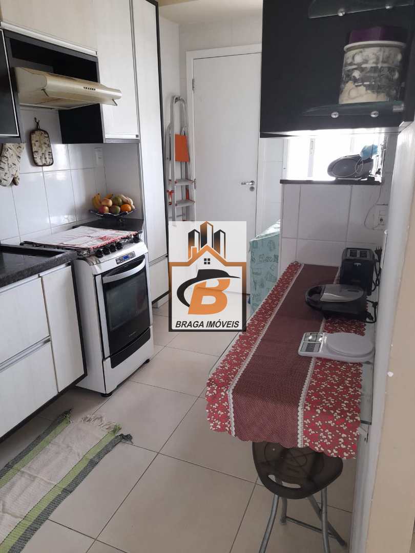 Apartamento à venda com 2 quartos, 64m² - Foto 4