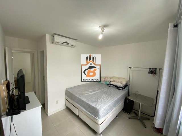 Apartamento à venda com 2 quartos, 64m² - Foto 2