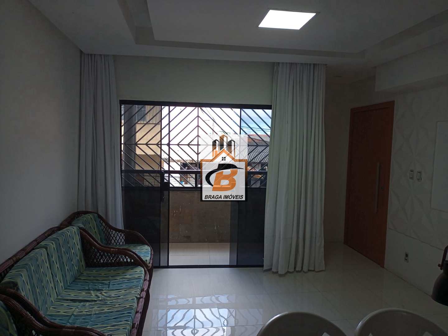 Casa à venda com 2 quartos, 180m² - Foto 7