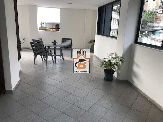 Apartamento à venda com 2 quartos, 75m² - Foto 2