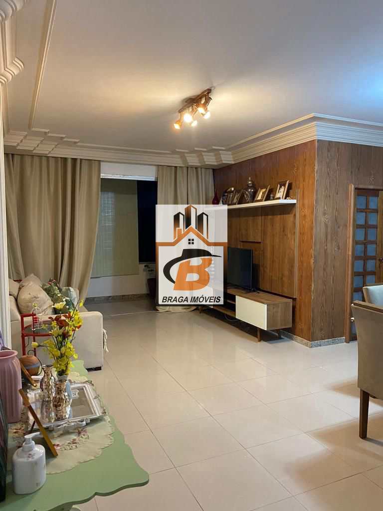 Apartamento à venda com 3 quartos, 176m² - Foto 1