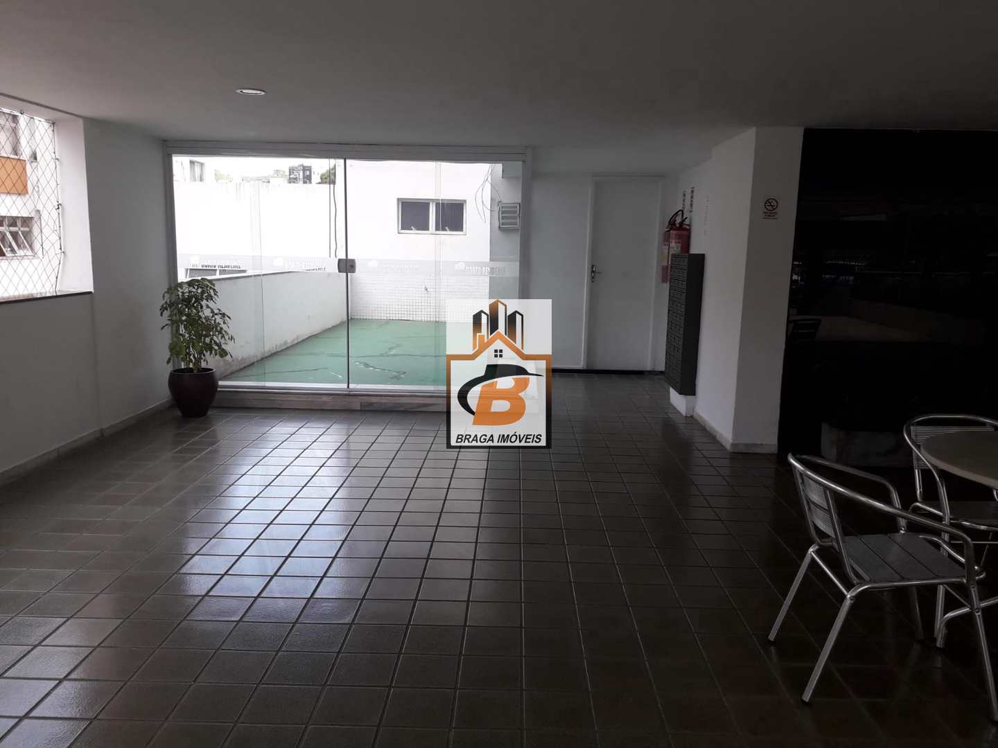 Apartamento à venda com 2 quartos, 72m² - Foto 5