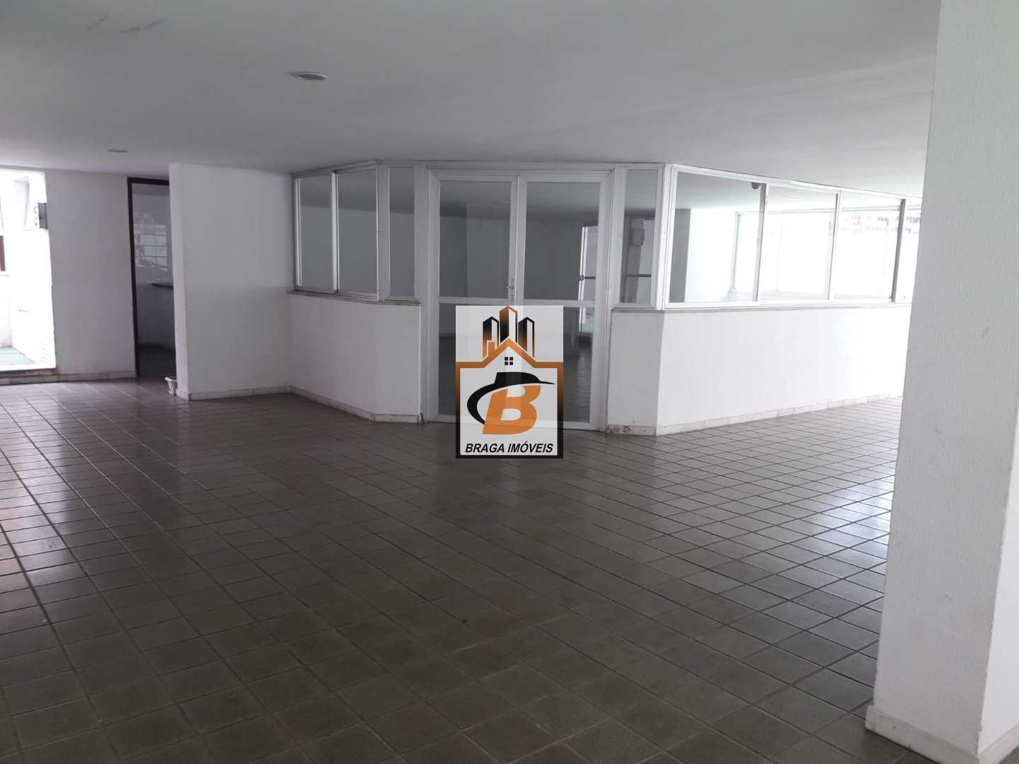 Apartamento à venda com 2 quartos, 72m² - Foto 11