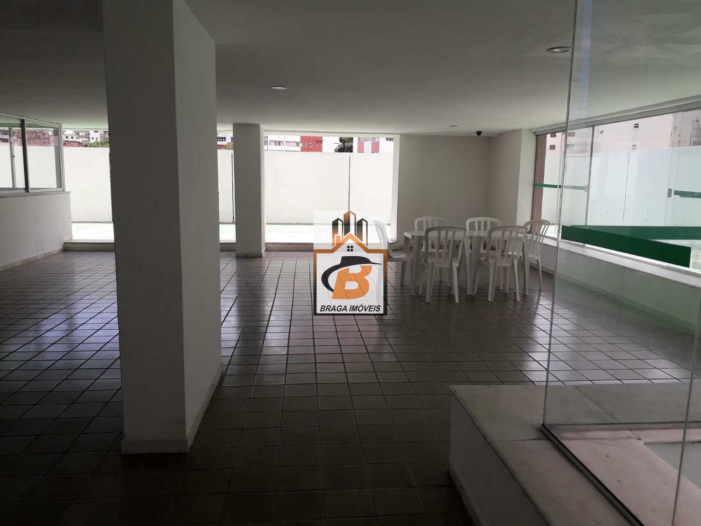 Apartamento à venda com 2 quartos, 72m² - Foto 12