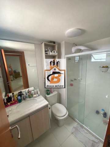 Apartamento à venda com 2 quartos, 75m² - Foto 2