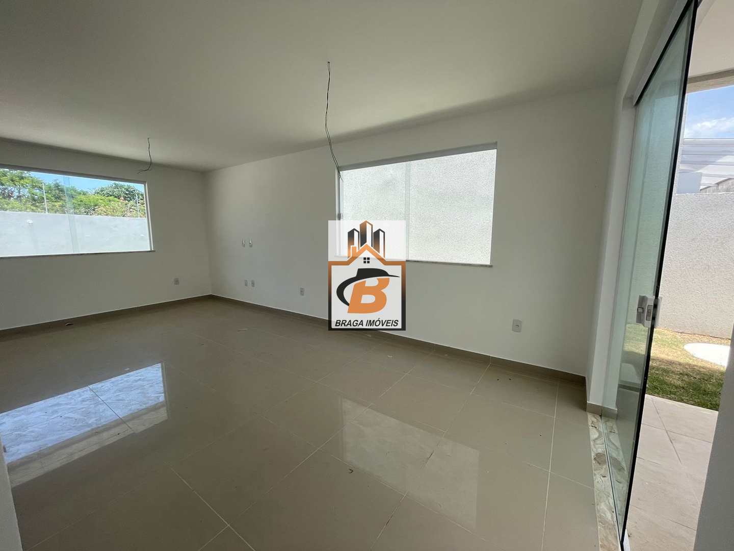 Casa à venda com 3 quartos, 108m² - Foto 5