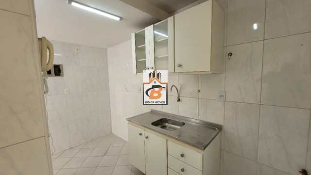 Apartamento para alugar com 2 quartos, 70m² - Foto 8