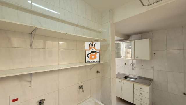 Apartamento para alugar com 2 quartos, 70m² - Foto 9