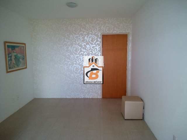 Apartamento à venda com 3 quartos, 80m² - Foto 1