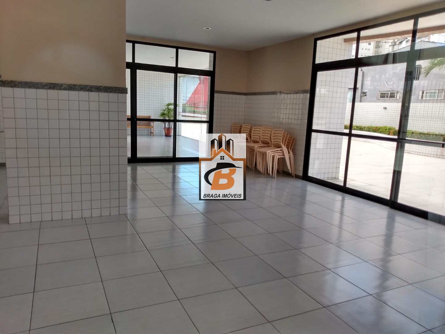 Apartamento à venda com 2 quartos, 70m² - Foto 8