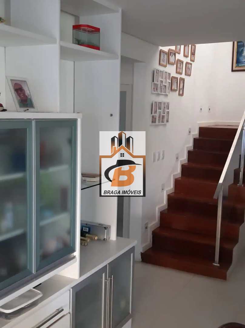 Casa para alugar com 4 quartos, 80m² - Foto 6