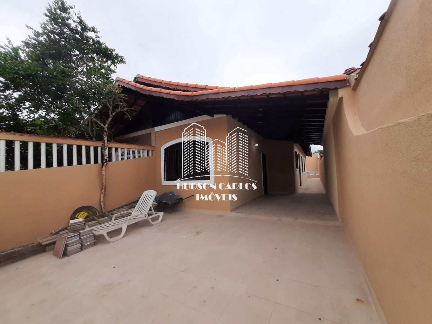 Casa à venda com 3 quartos, 93m² - Foto 2