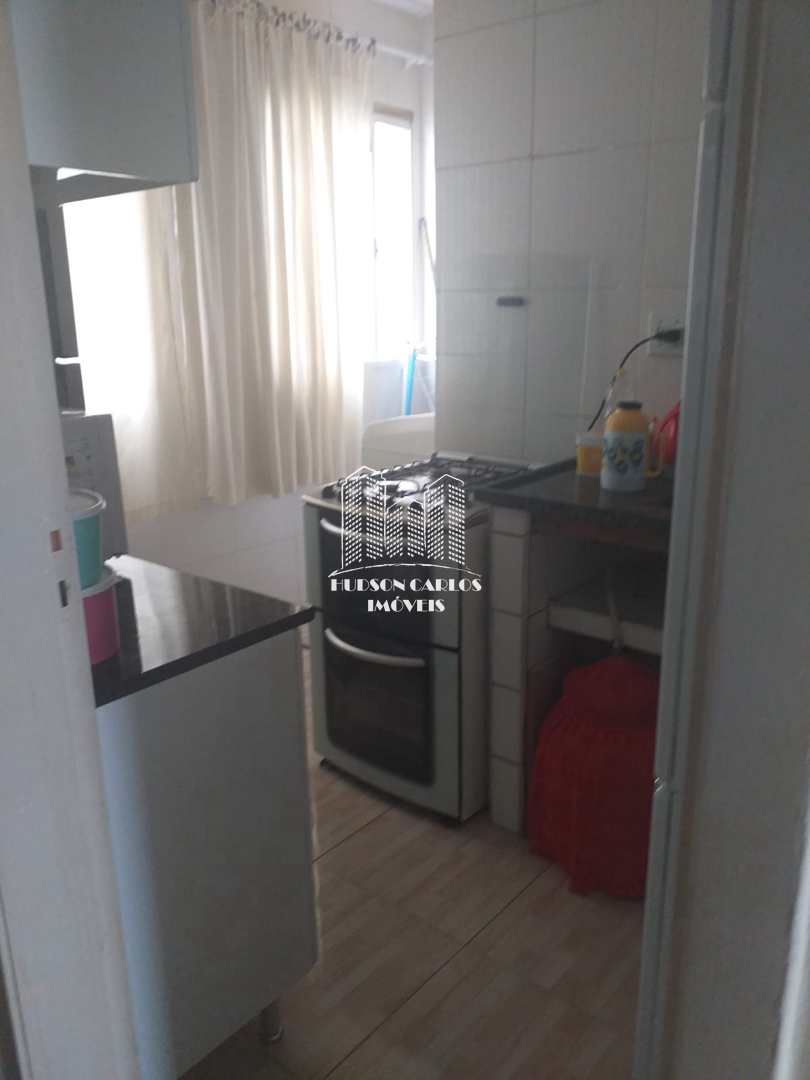 Apartamento à venda com 2 quartos, 42m² - Foto 3