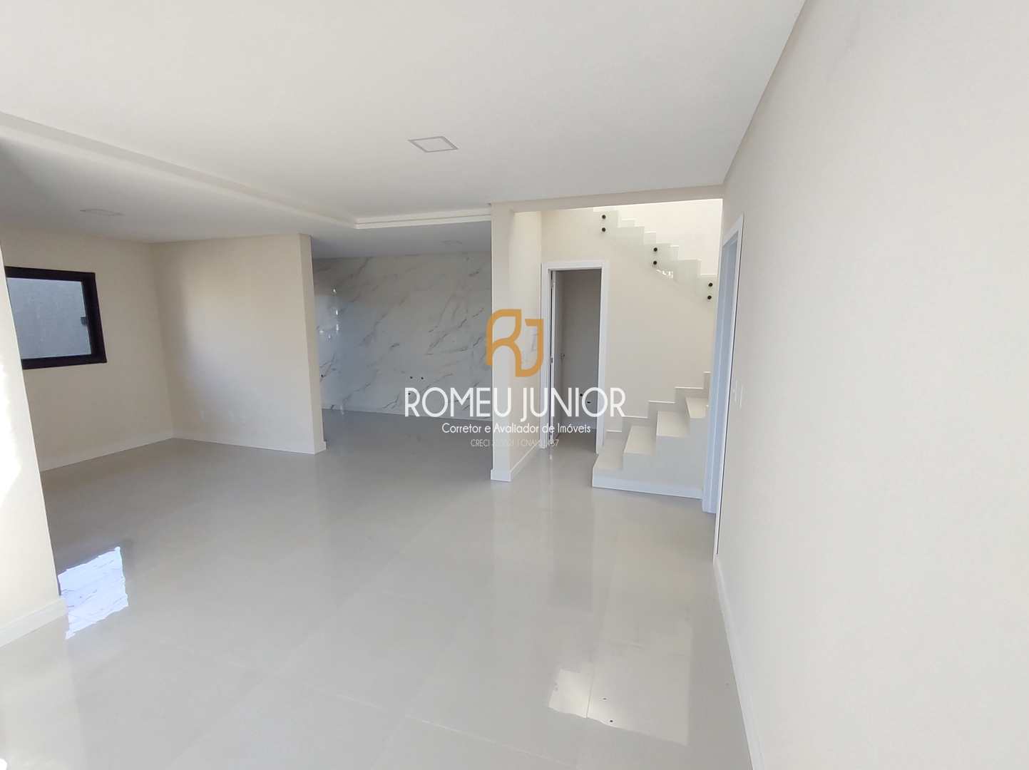 Sobrado à venda com 3 quartos, 125m² - Foto 2