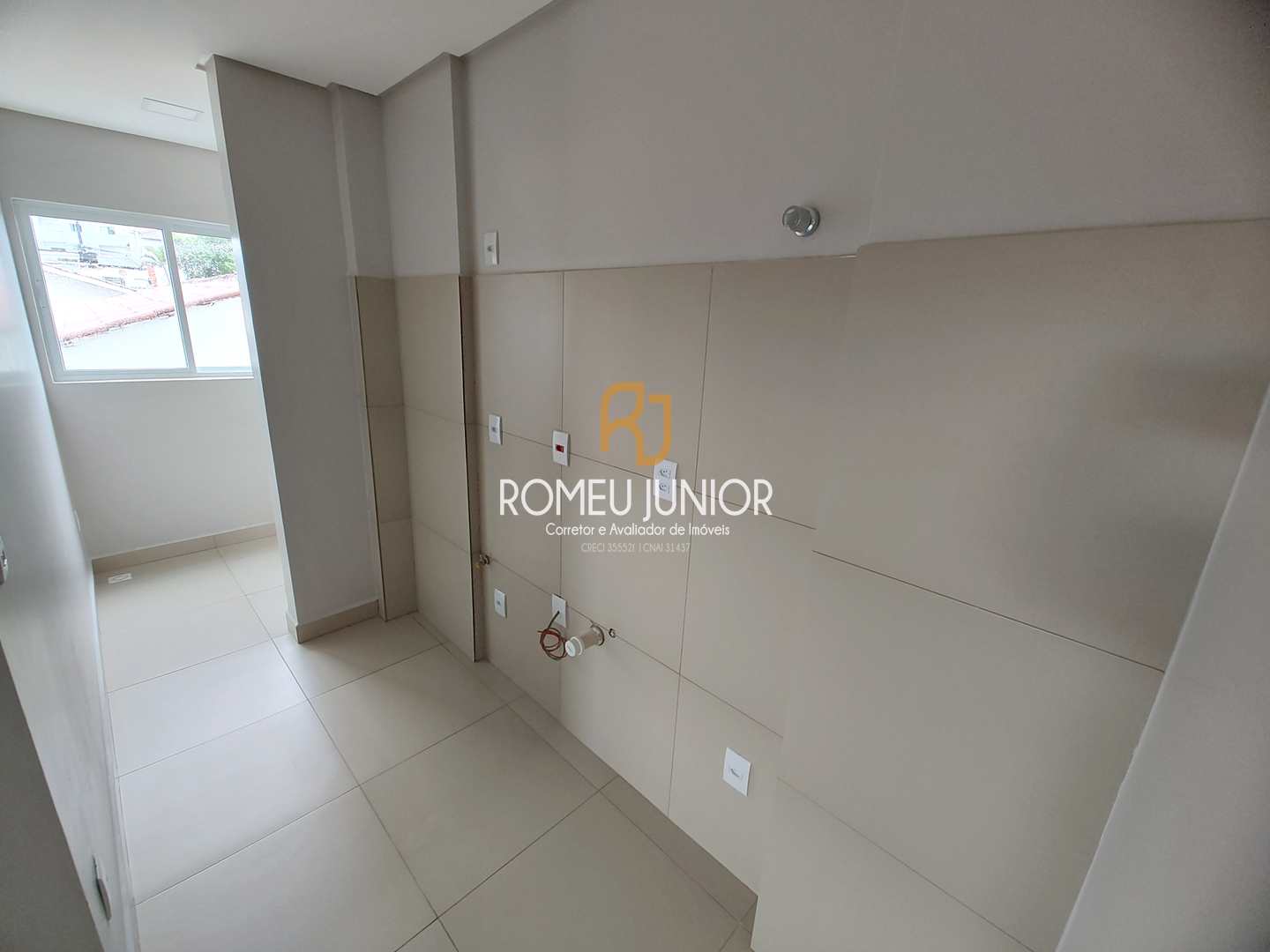 Apartamento à venda com 2 quartos, 61m² - Foto 7