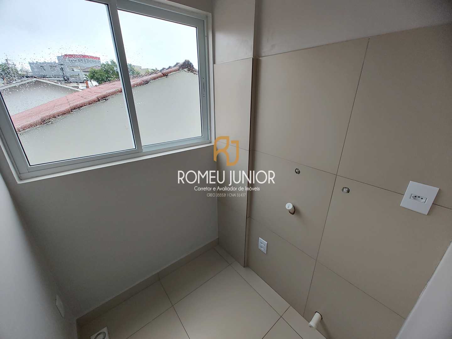 Apartamento à venda com 2 quartos, 61m² - Foto 6