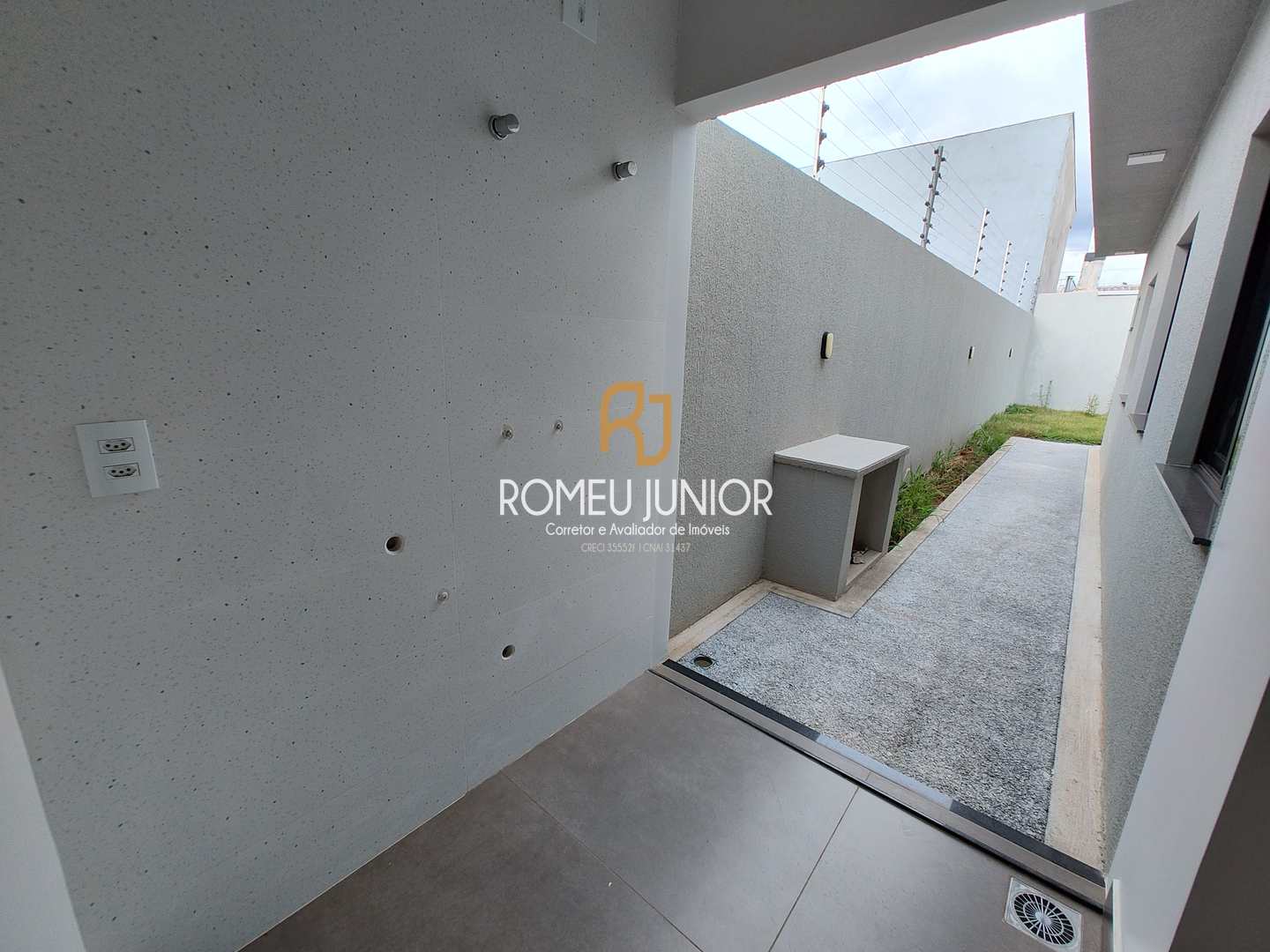 Casa à venda com 3 quartos, 90m² - Foto 10