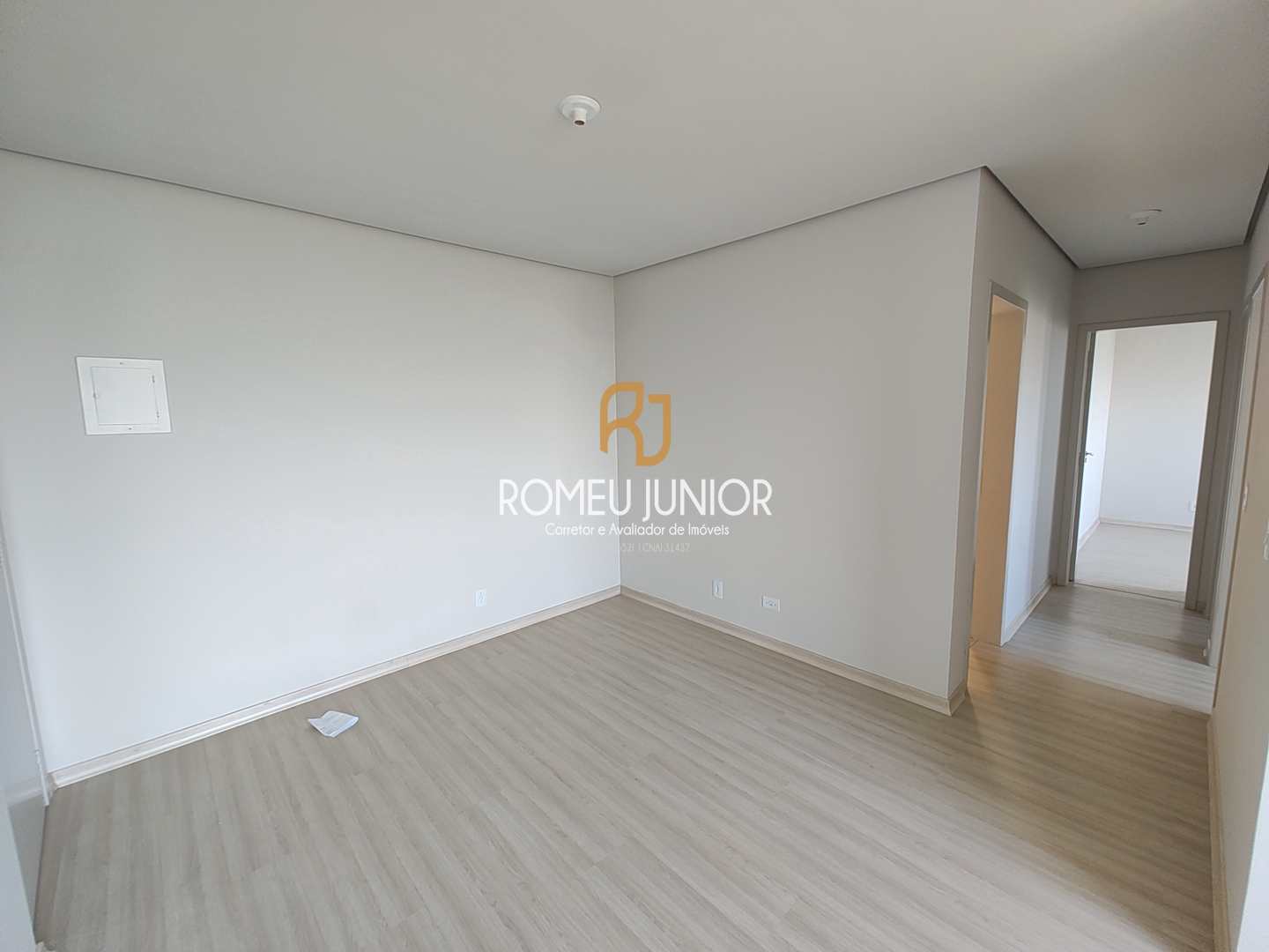 Apartamento à venda com 2 quartos, 61m² - Foto 4