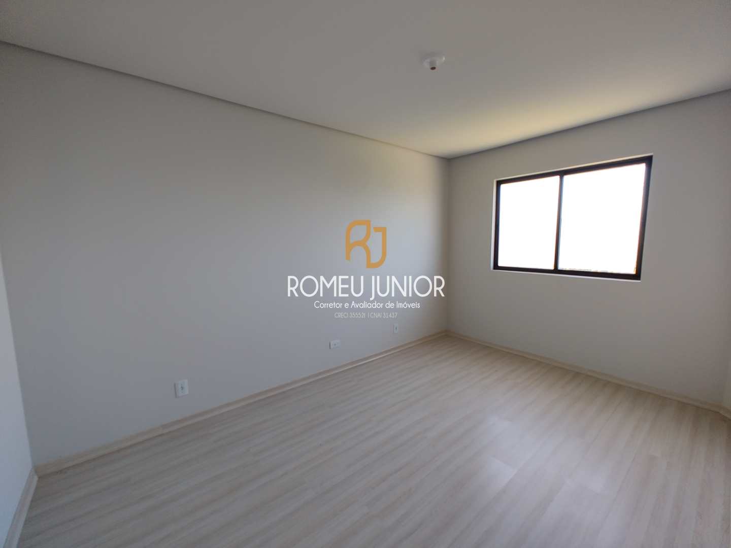 Apartamento à venda com 2 quartos, 61m² - Foto 5