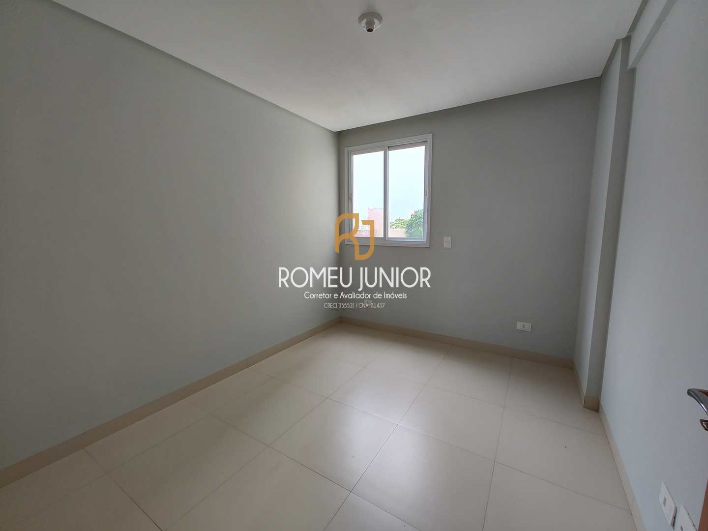 Apartamento à venda com 3 quartos, 81m² - Foto 10