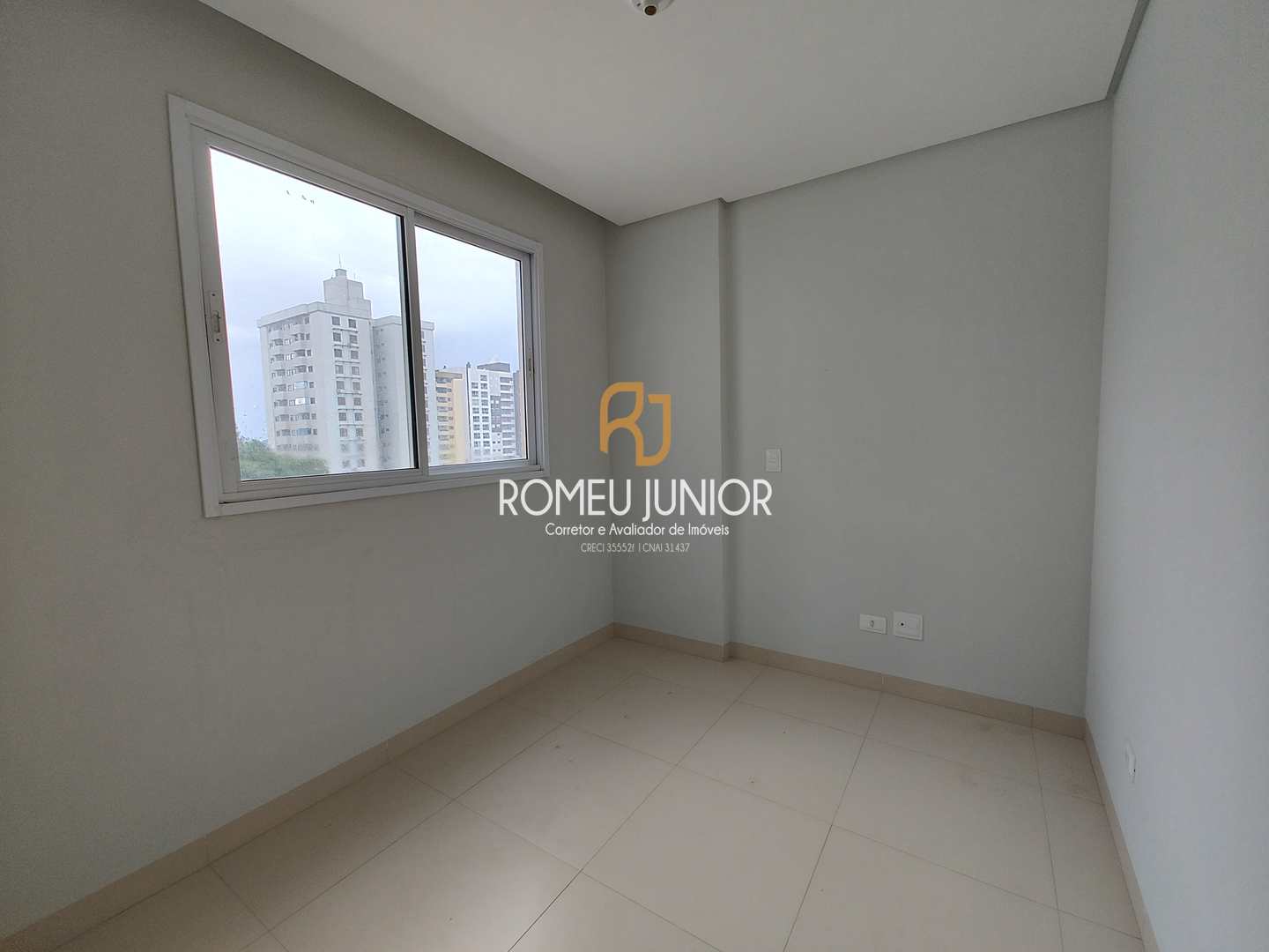 Apartamento à venda com 3 quartos, 81m² - Foto 9