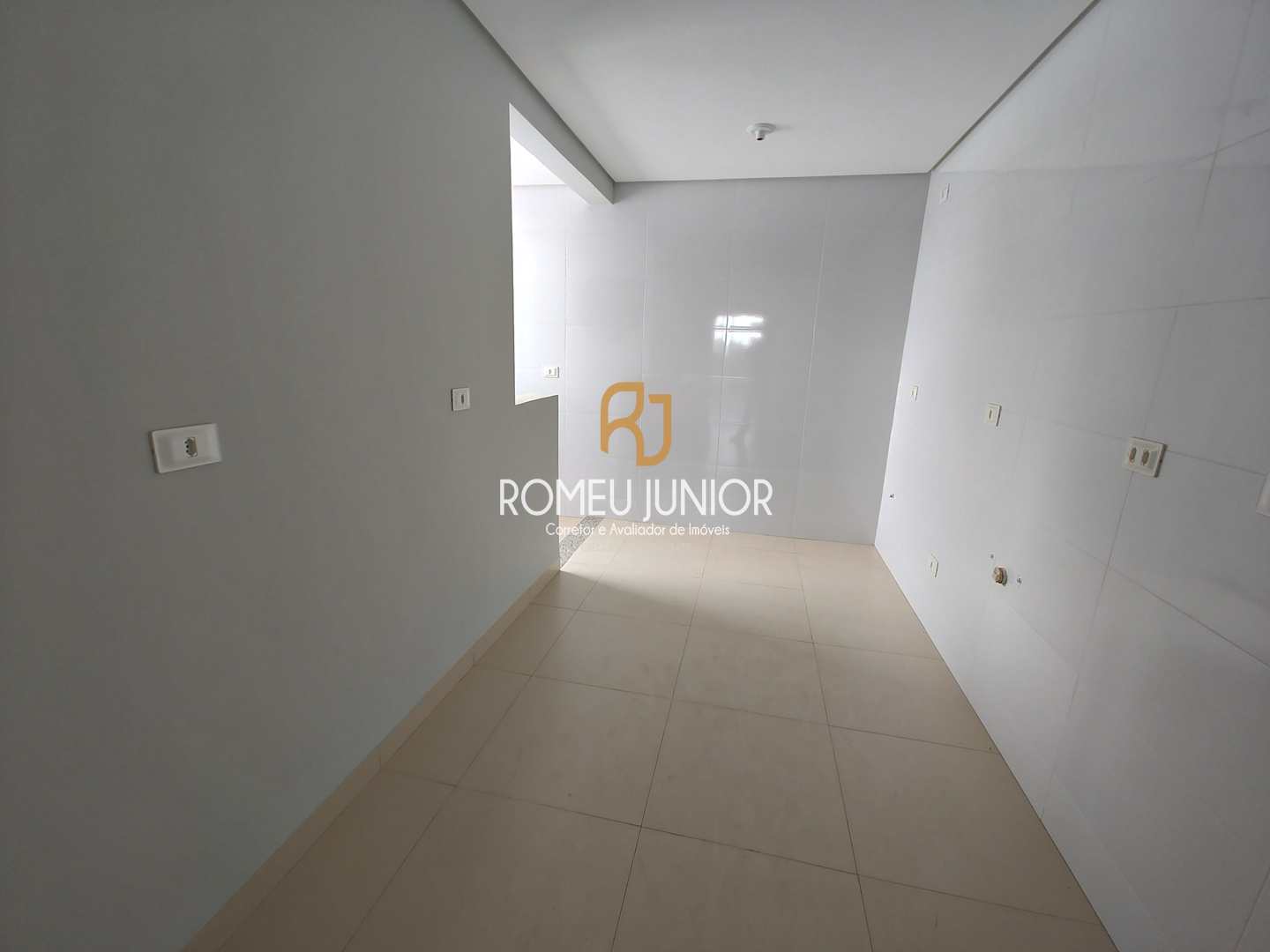 Apartamento à venda com 3 quartos, 81m² - Foto 8