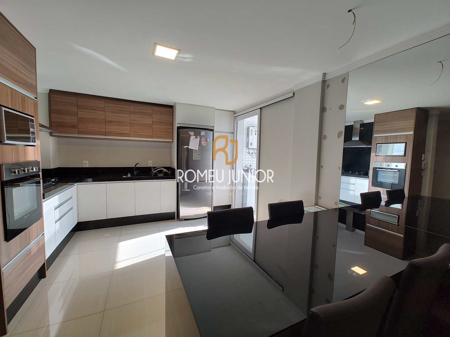 Apartamento à venda com 2 quartos, 82m² - Foto 5