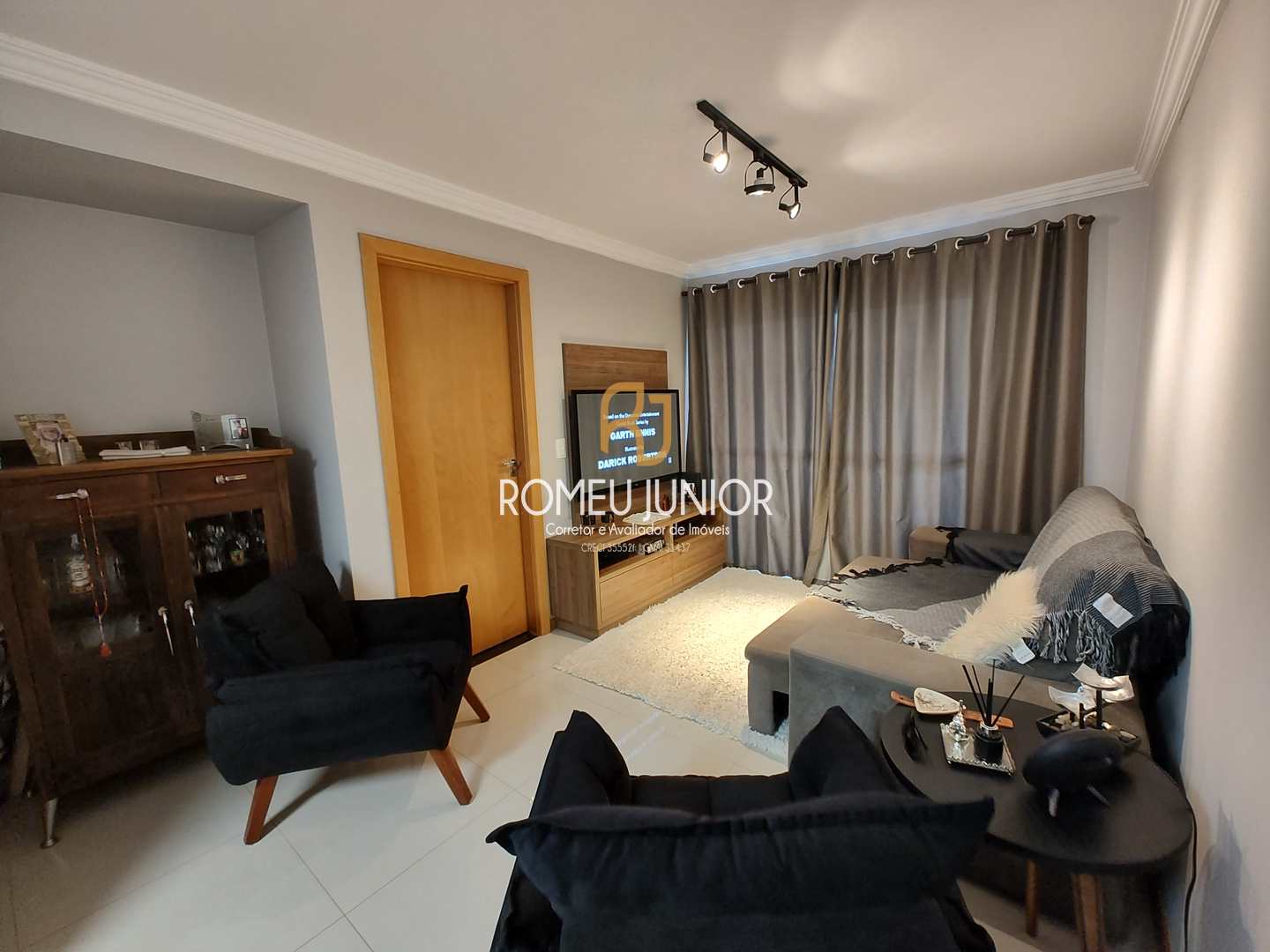 Apartamento à venda com 3 quartos, 82m² - Foto 3