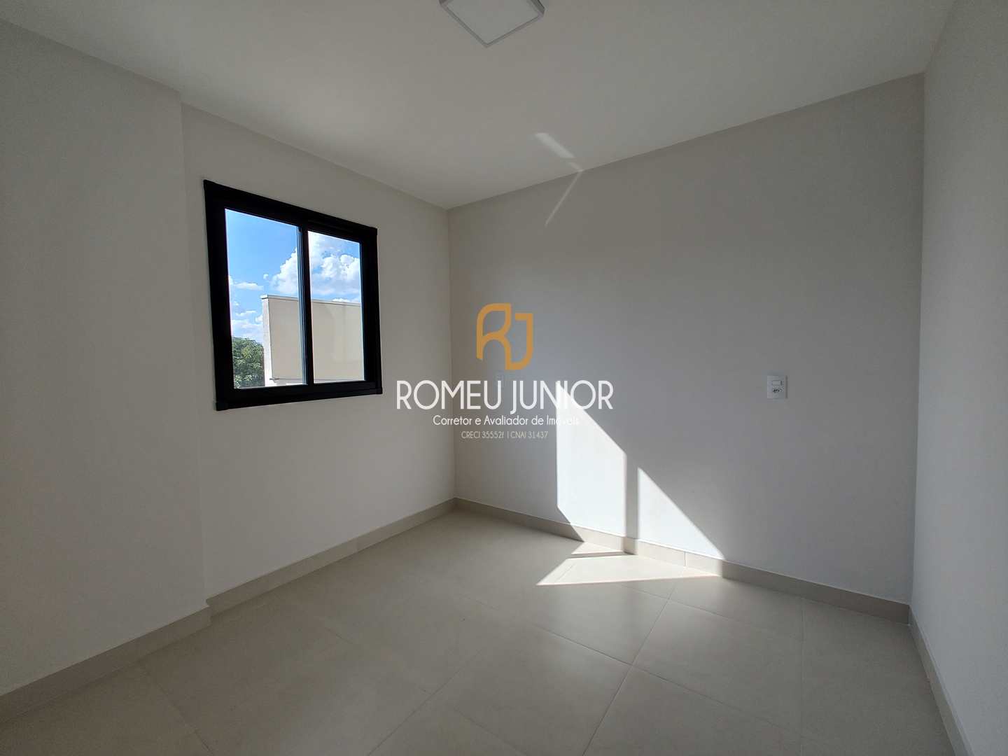 Apartamento à venda com 2 quartos, 73m² - Foto 5