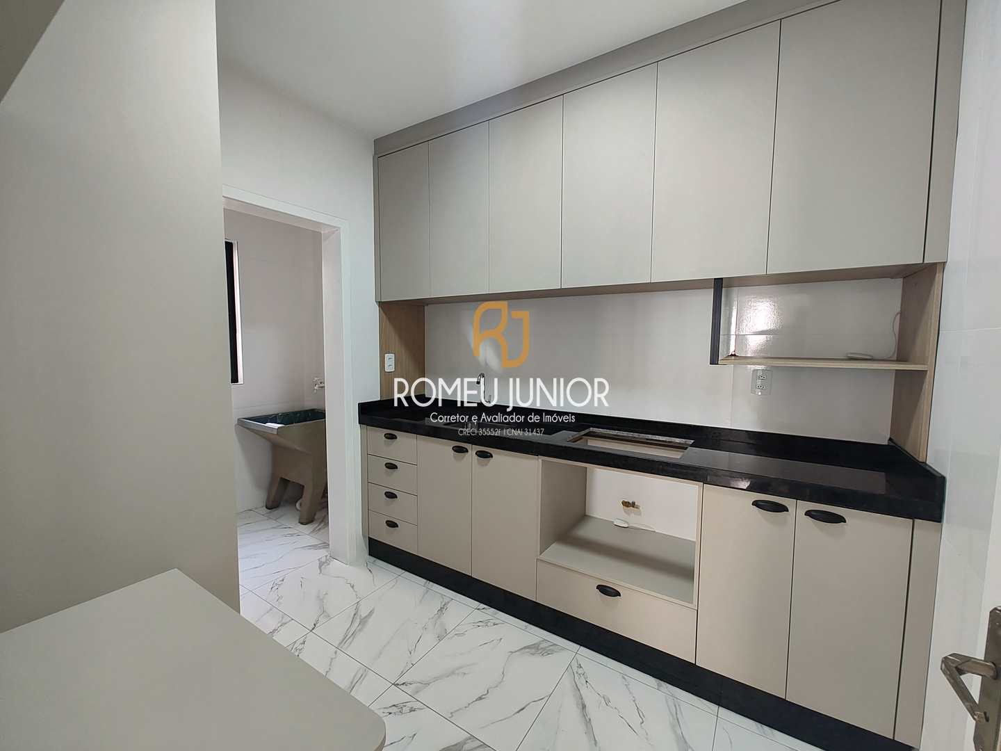 Apartamento à venda com 3 quartos, 72m² - Foto 3