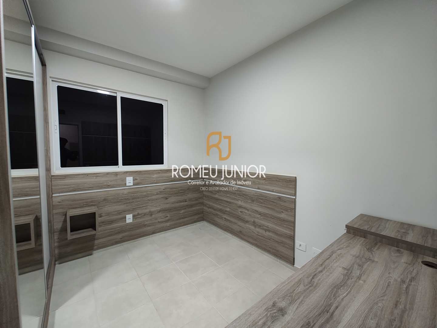 Apartamento à venda com 2 quartos, 68m² - Foto 5