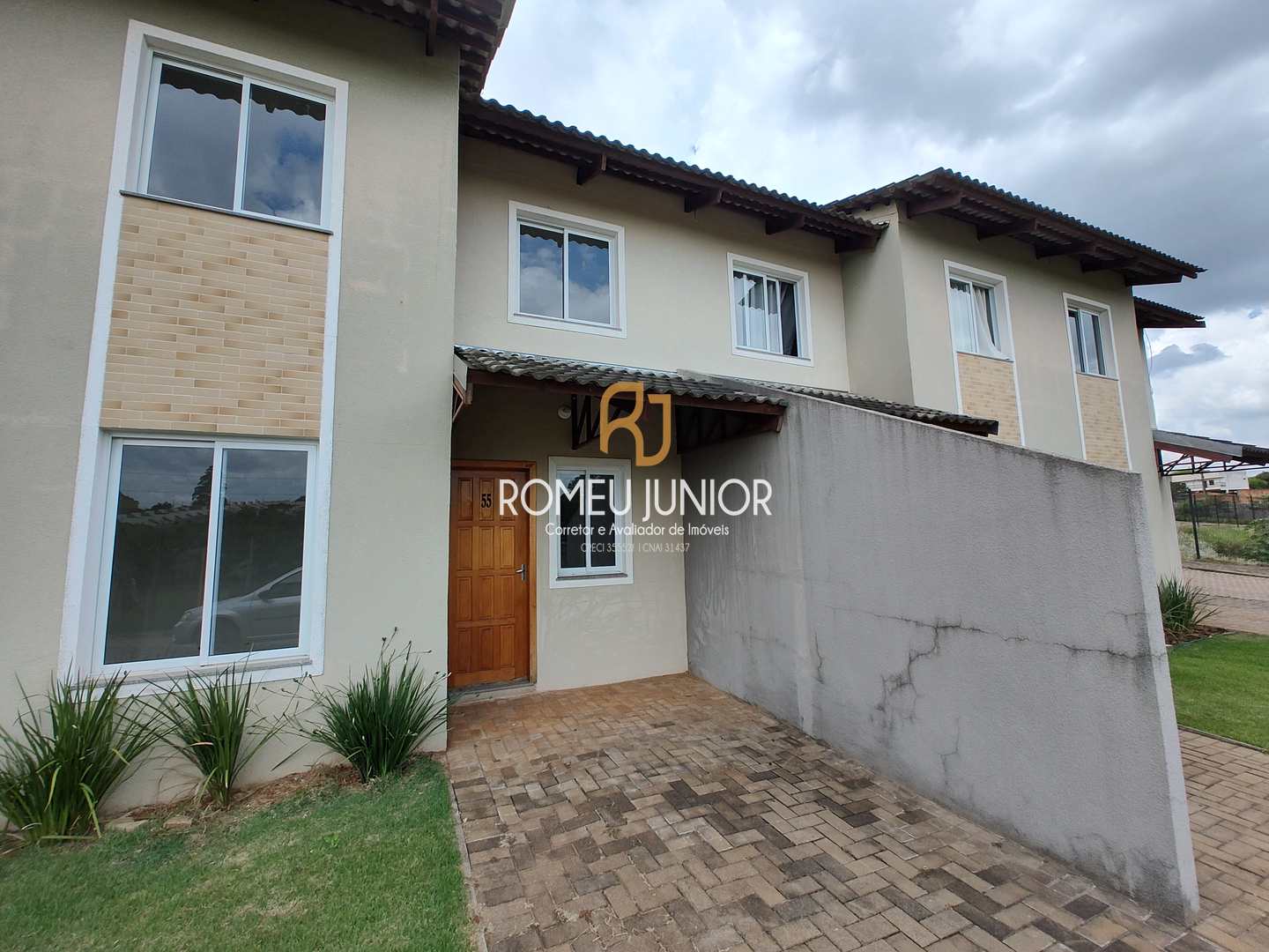 Sobrado à venda com 2 quartos, 64m² - Foto 1