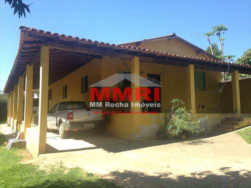 Chácara com 3 dorms, Colinas II, Araçoiaba da Serra - R$ 250 mil, Cod: 3218