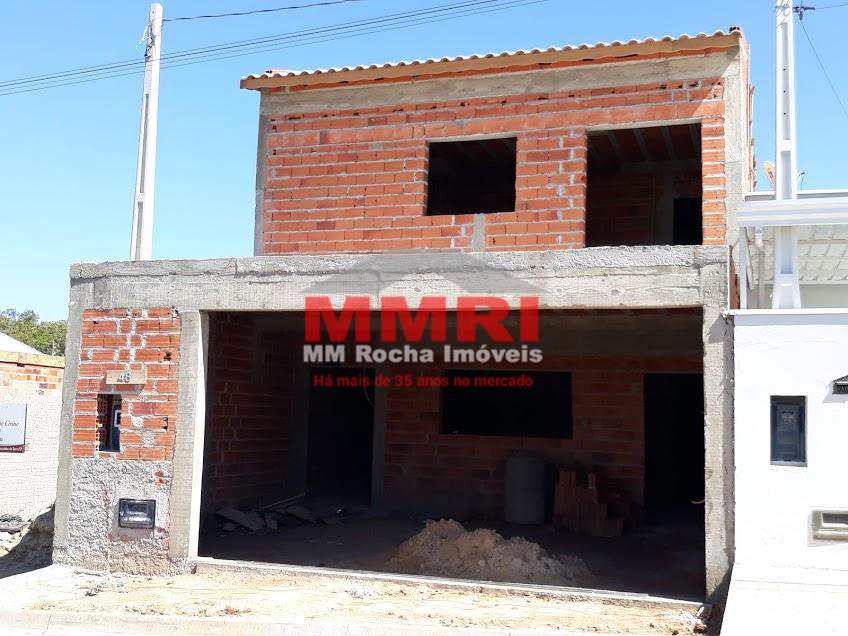 Sobrado com 2 dorms, Laura, Araçoiaba da Serra - R$ 280 mil, Cod: 3721