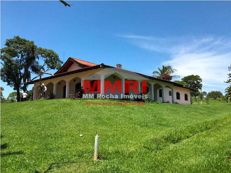 Fazenda com 0 dorm, Zona Rural, Piraju - R$ 12 mi, Cod: 4072