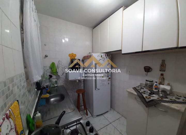 Apartamento à venda com 2 quartos, 70m² - Foto 9