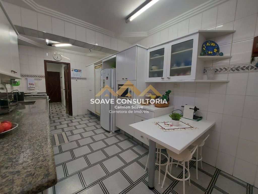 Apartamento à venda com 3 quartos, 205m² - Foto 9