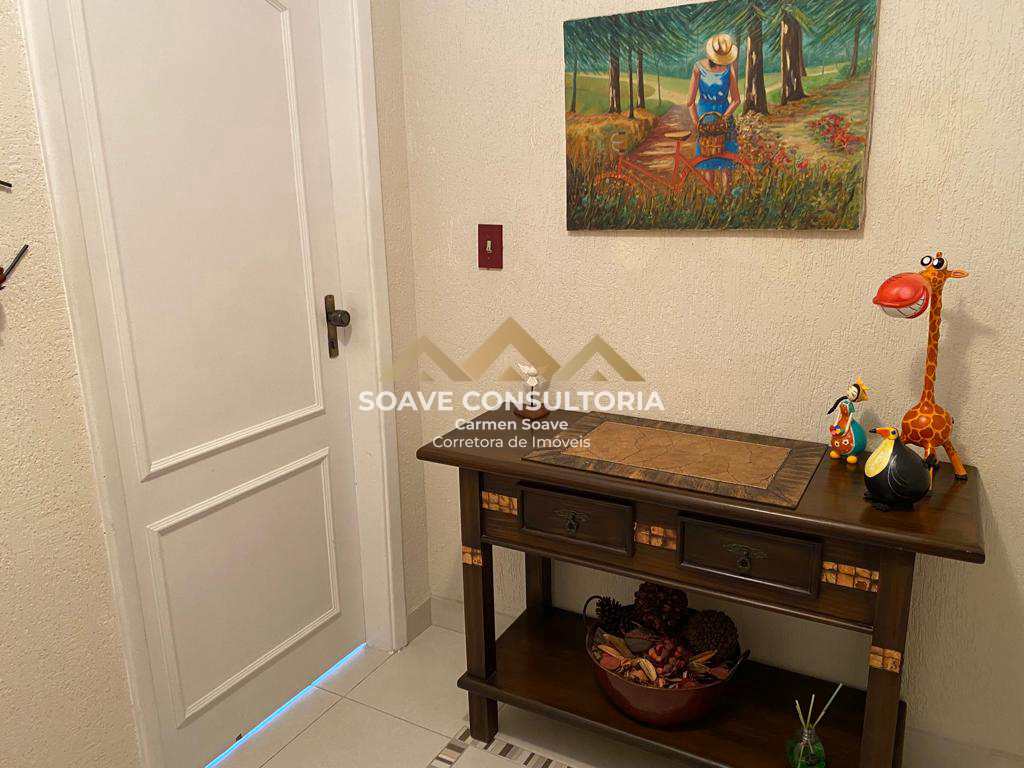 Apartamento à venda com 3 quartos, 177m² - Foto 2