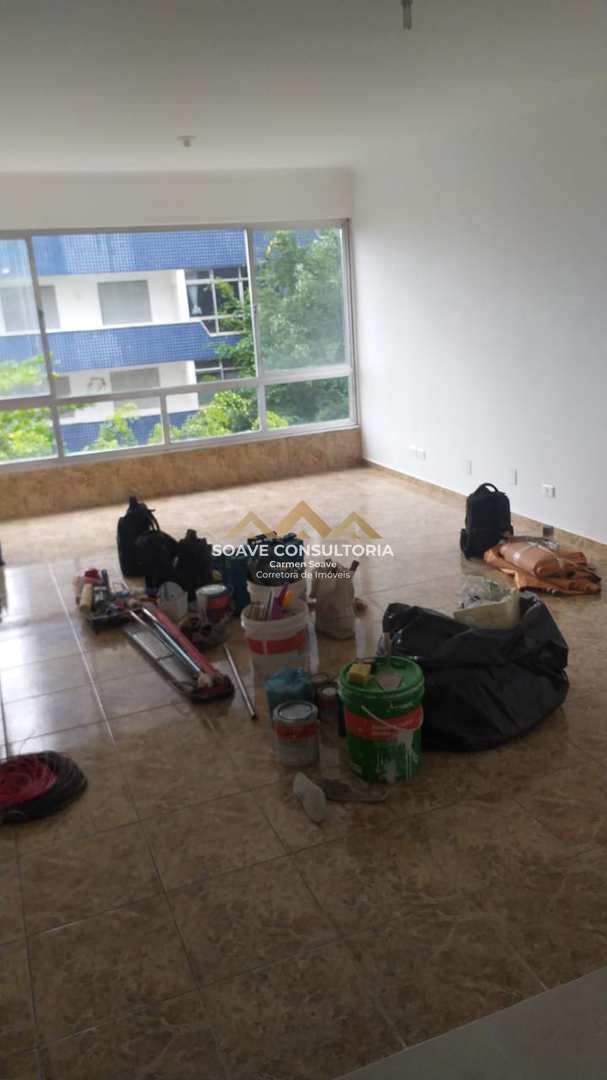 Apartamento à venda com 3 quartos, 140m² - Foto 1