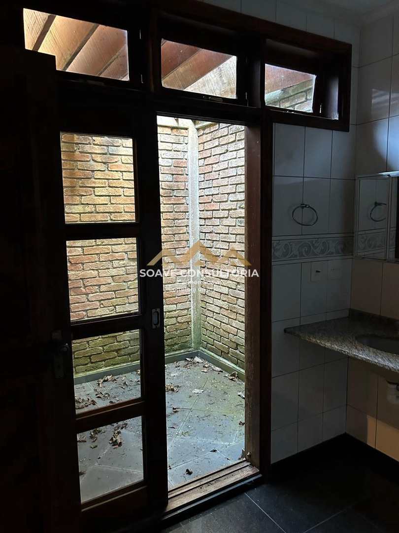 Casa à venda com 3 quartos, 400m² - Foto 11