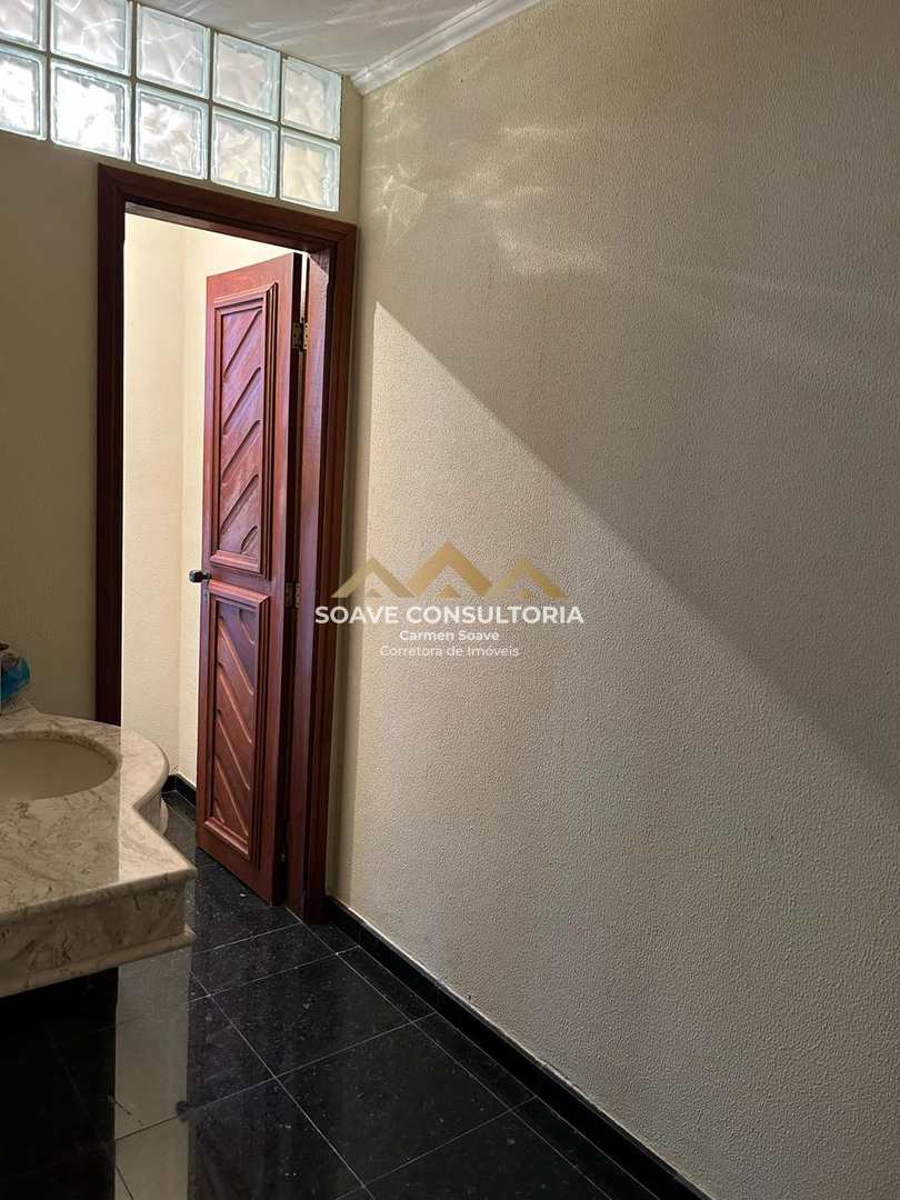 Casa à venda com 3 quartos, 400m² - Foto 7