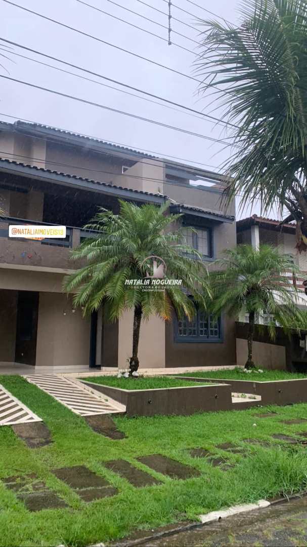 Sobrado na Sta Terezinha Itanhaém R$700 mil Cod113