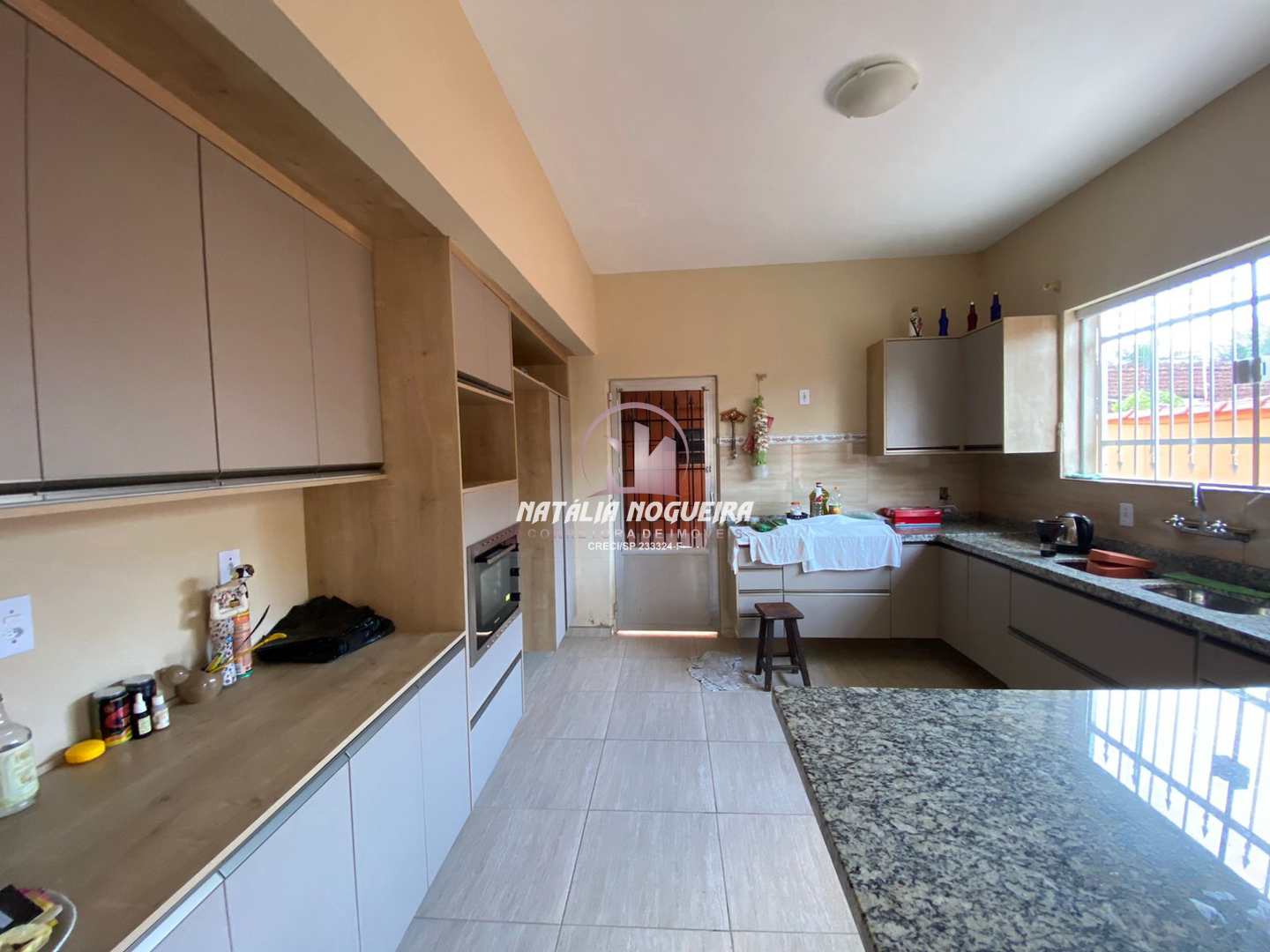 Casa à venda com 3 quartos, 264m² - Foto 13