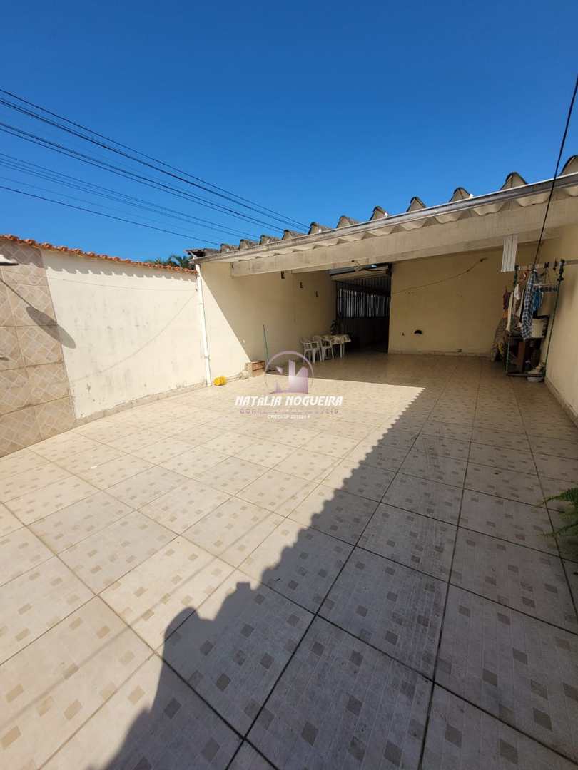 Casa à venda com 2 quartos, 158m² - Foto 2