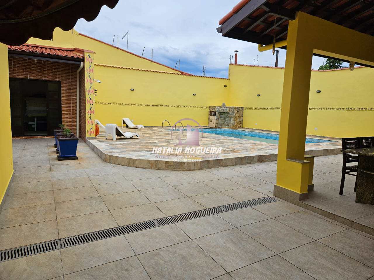 Casa à venda com 5 quartos, 600m² - Foto 2