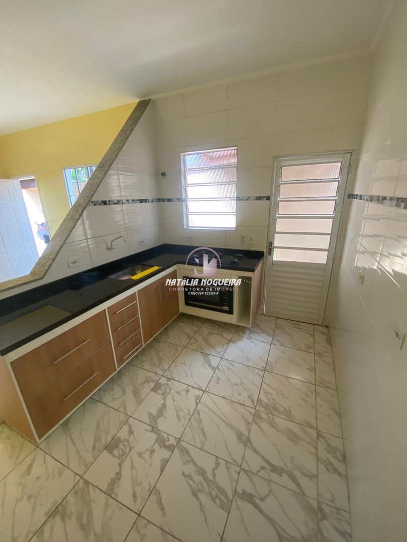 Casa à venda com 2 quartos, 180m² - Foto 8