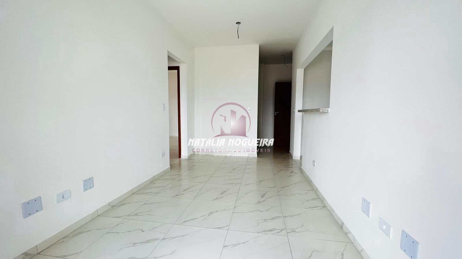 Apartamento à venda com 2 quartos, 67m² - Foto 2