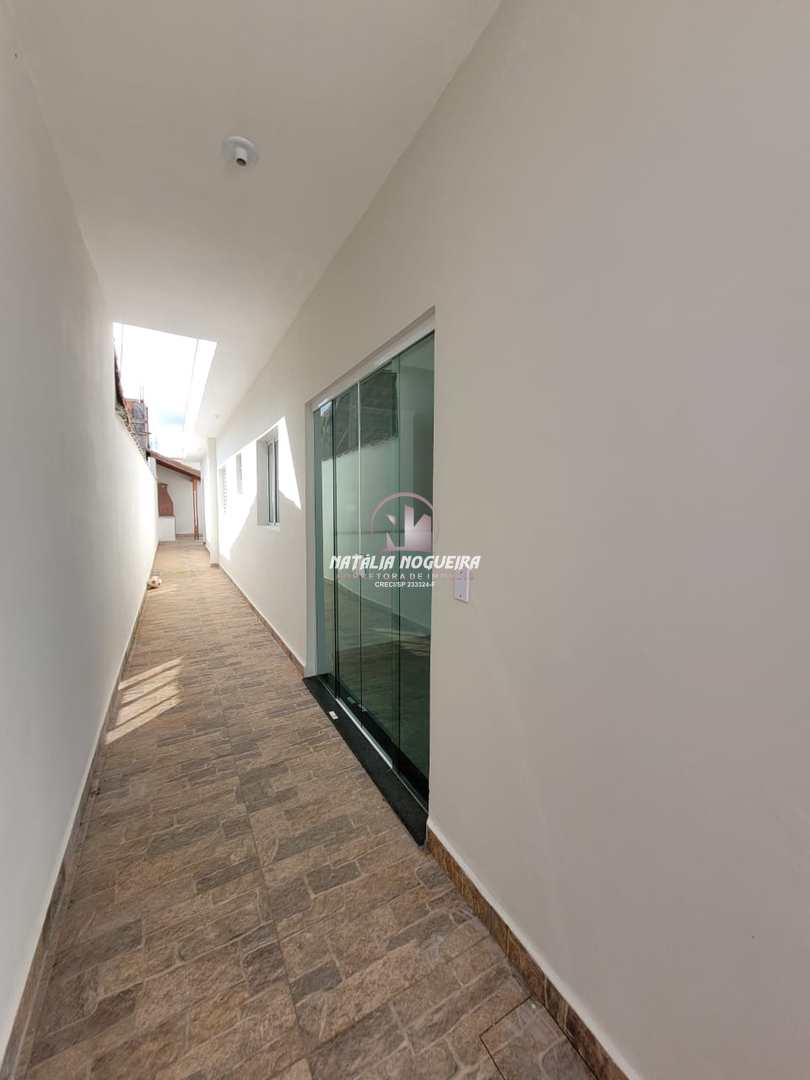 Casa à venda com 2 quartos, 125m² - Foto 3