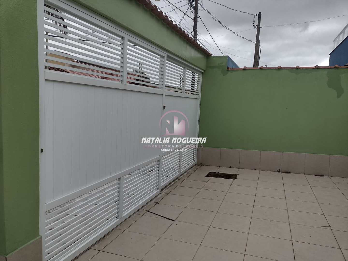 Casa à venda com 3 quartos, 140m² - Foto 2