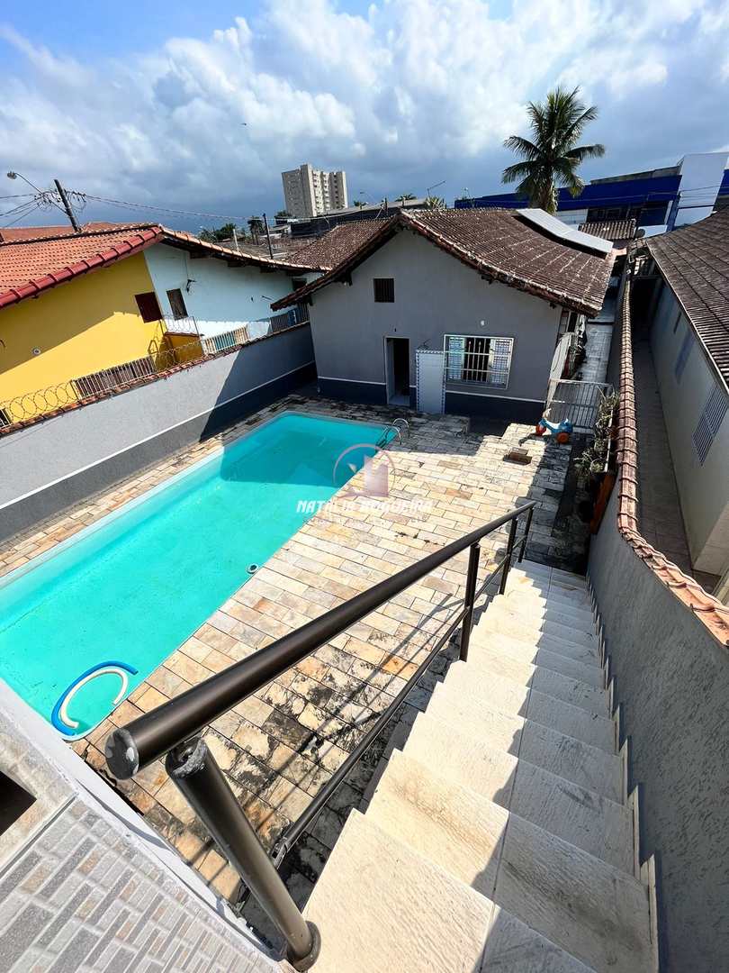 Casa à venda com 3 quartos, 500m² - Foto 1